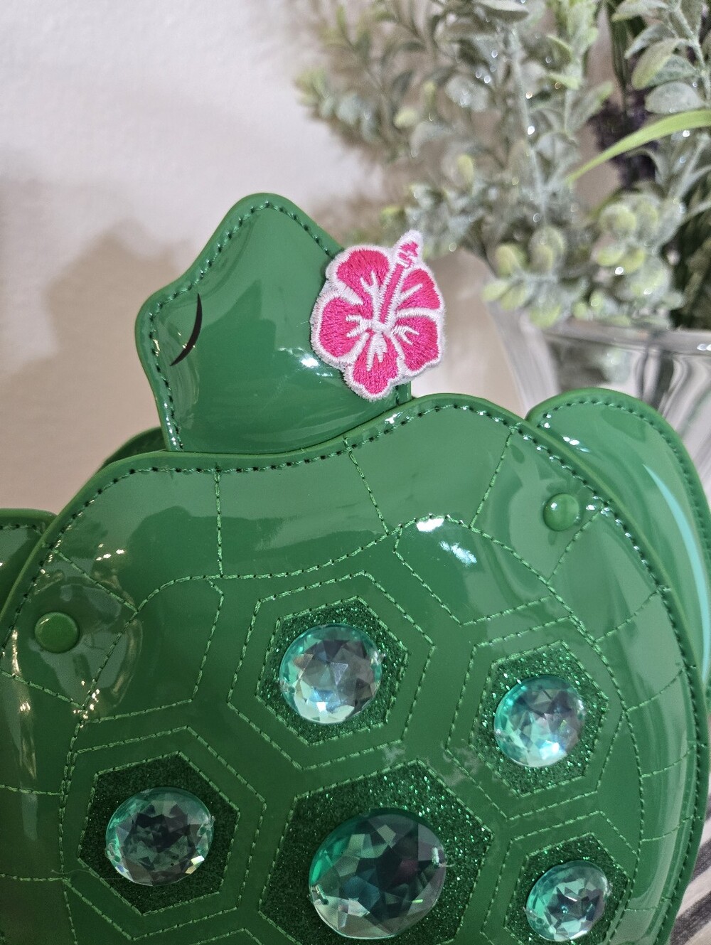 Betsey Johnson NWT Green Turtle Crossbody Bag with Gem Accents - Picture 5 of 11